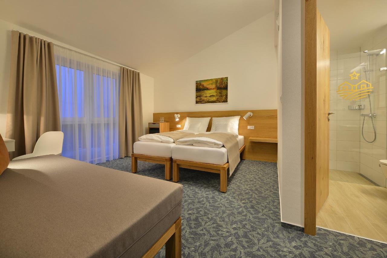 Wellness Hotel Happy Star フナニツェ エクステリア 写真