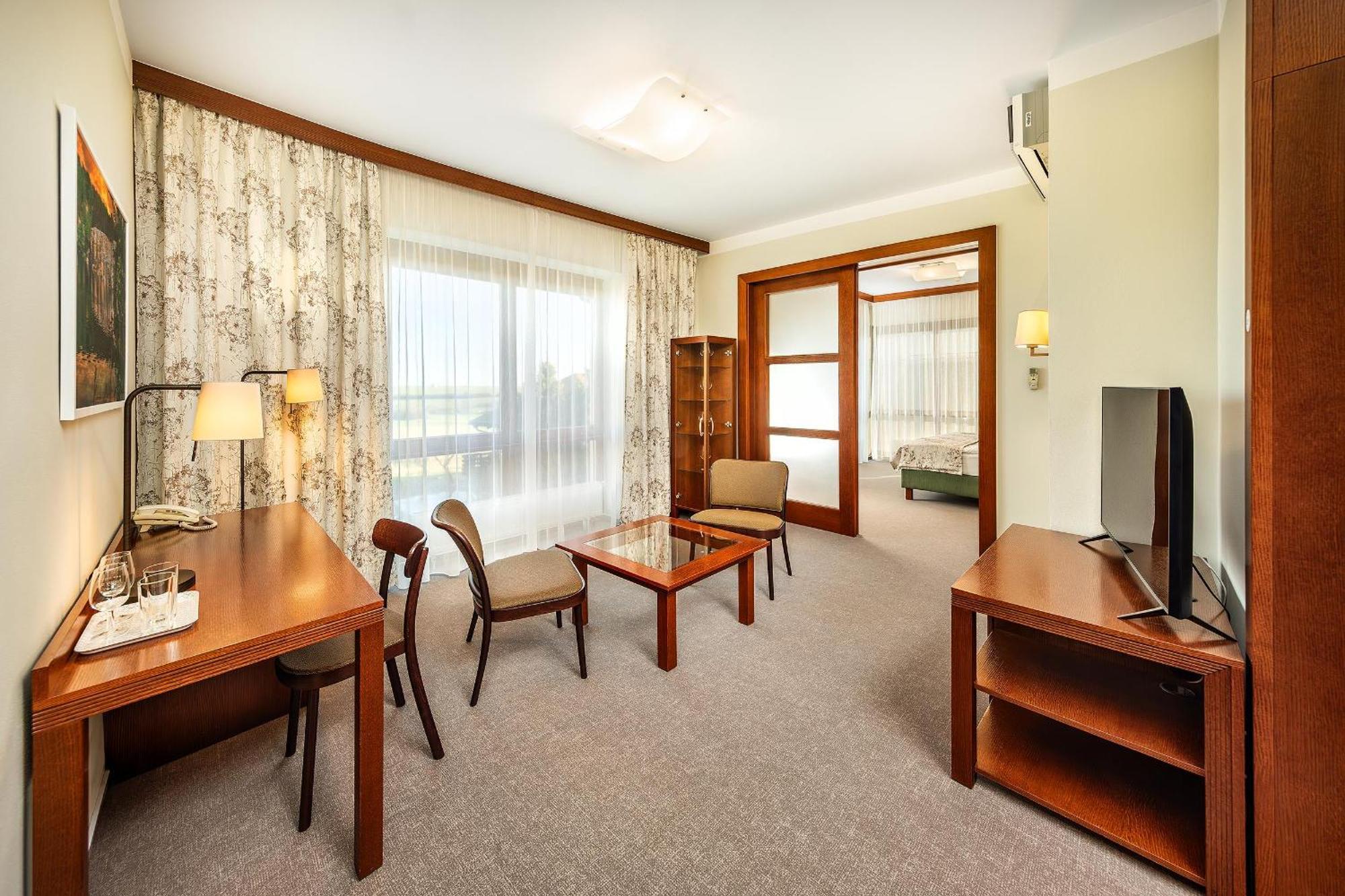 Wellness Hotel Happy Star フナニツェ エクステリア 写真