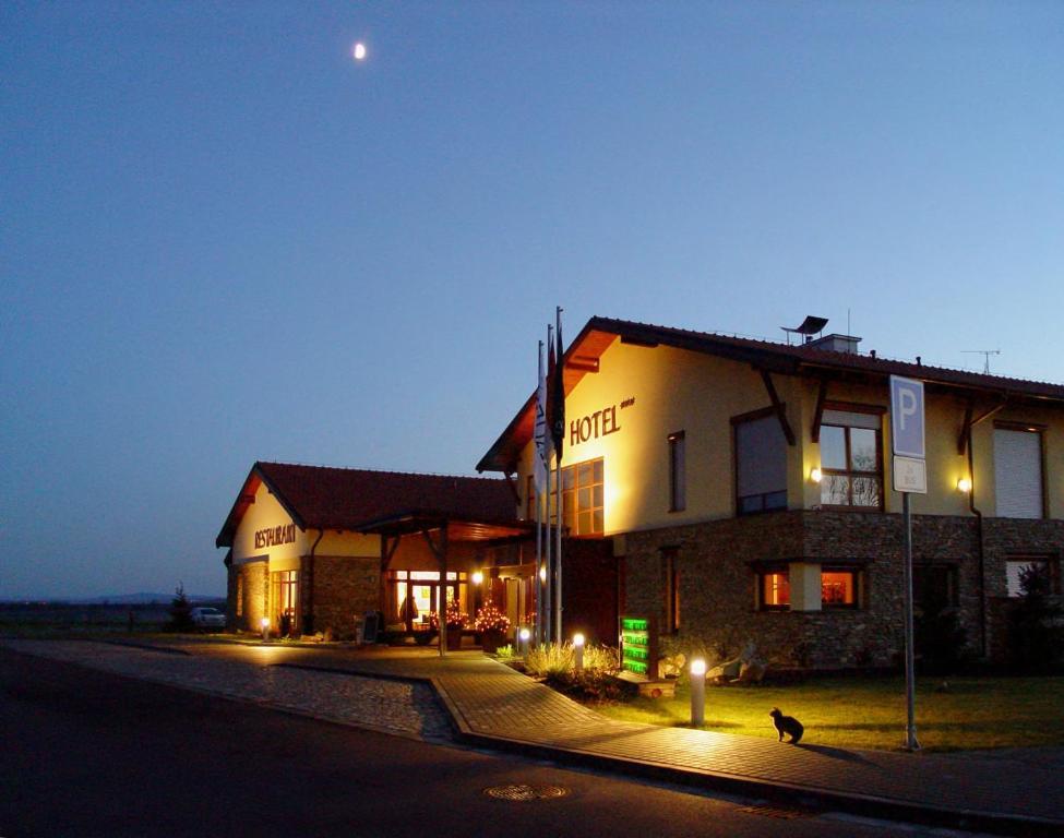 Wellness Hotel Happy Star フナニツェ エクステリア 写真